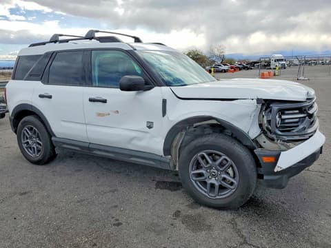 2022 Ford Bronco Sport, VIN 3FMCR9B68NRD19562. Фото 4 з 6 з аукціону Copart. Каталог авто зі США OpenDataCar.