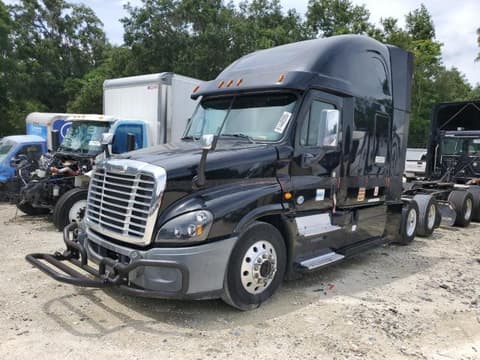2015 Freightliner Cascadia 125, VIN 3AKJGLD60FSGJ8779. Photo 2 of 6 from Copart auction. OpenDataCar US salvage catalog.