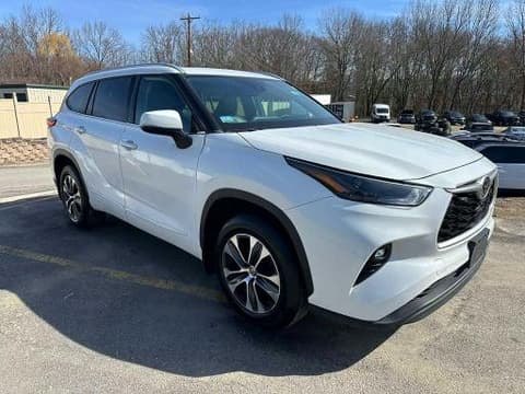 2022 Toyota Highlander, VIN 5TDGZRBH8NS583210. Фото 4 з 6 з аукціону Copart. Каталог авто зі США OpenDataCar.