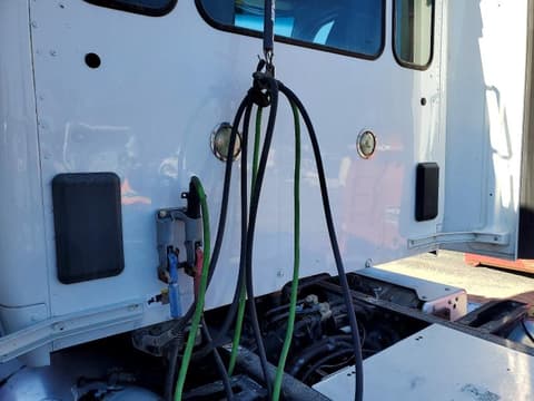 2017 Peterbilt 579, VIN 1XPBDP9X1HD410623. Photo 6 of 6 from Copart auction. OpenDataCar US salvage catalog.