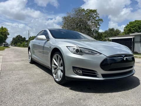 2012 Tesla Model S, VIN 5YJSA1DP4CFS00811. Фото 4 з 6 з аукціону Copart. Каталог авто зі США OpenDataCar.