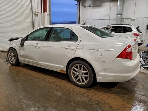 2011 Ford Fusion, VIN 3FAHP0JA4BR213435. Фото 2 з 6 з аукціону Copart. Каталог авто зі США OpenDataCar.