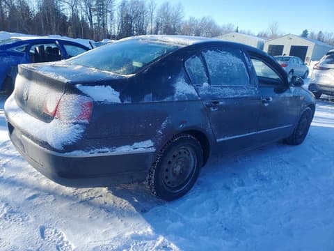 2010 Volkswagen Passat, VIN WVWAK9AN7AE121593. Фото 3 з 6 з аукціону Copart. Каталог авто зі США OpenDataCar.