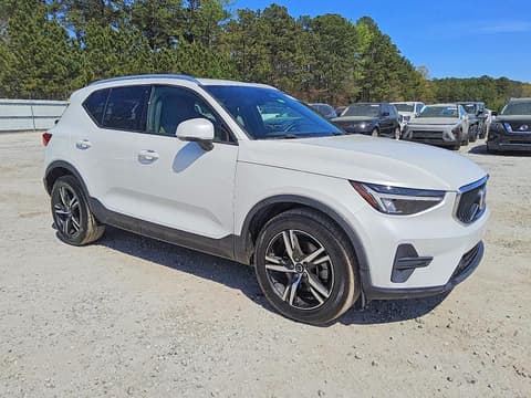 2023 Volvo XC40, VIN YV4L12UK4P2967644. Фото 4 з 6 з аукціону Copart. Каталог авто зі США OpenDataCar.