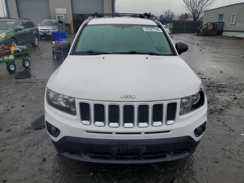 2016 Jeep Compass, VIN 1C4NJDBB5GD712905. Фото 5 з 6 з аукціону Copart. Каталог авто зі США OpenDataCar.