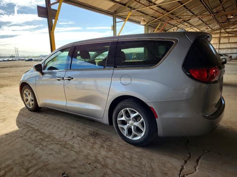 2018 Chrysler Pacifica, VIN 2C4RC1FGXJR174075. Фото 2 з 6 з аукціону Copart. Каталог авто зі США OpenDataCar.