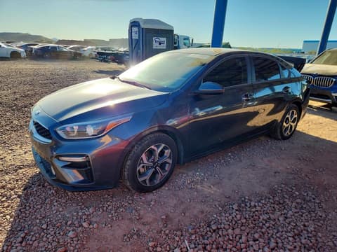 2021 Kia Forte, VIN 3KPF24AD4ME267054. Фото 1 з 6 з аукціону Copart. Каталог авто зі США OpenDataCar.