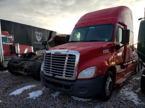 2016 Freightliner Cascadia 125, VIN 3AKJGLD59GSGW0358. Фото 2 з 6 з аукціону Copart. Каталог авто зі США OpenDataCar.