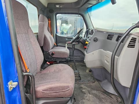 2017 Peterbilt tractor , VIN 1XPBDP9XXHD432152. Фото 5 из 6 с аукциона Copart. Каталог авто из США OpenDataCar.