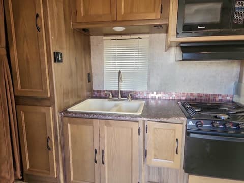 2017 Chevrolet Express 4500, VIN 1GB6GUCG0H1130599. Фото 6 з 6 з аукціону Copart. Каталог авто зі США OpenDataCar.