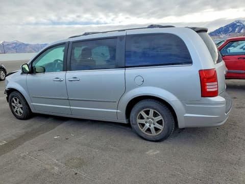 2010 Chrysler Town & Country, VIN 2A4RR5D1XAR306881. Фото 2 з 6 з аукціону Copart. Каталог авто зі США OpenDataCar.