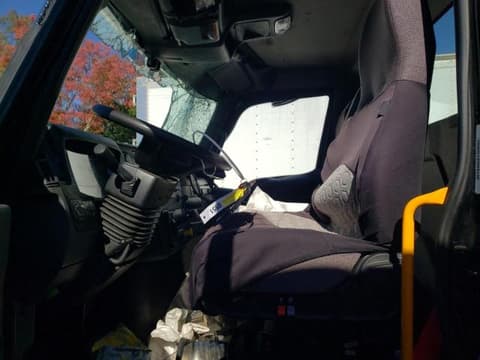 2023 International HV, VIN 1HTEJMML1PH051178. Фото 5 з 6 з аукціону Copart. Каталог авто зі США OpenDataCar.