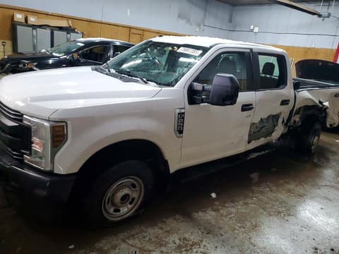 2019 Ford F-250 Super Duty, VIN 1FT7W2B60KEG06043. Фото 1 из 6 с аукциона Copart. Каталог авто из США OpenDataCar.