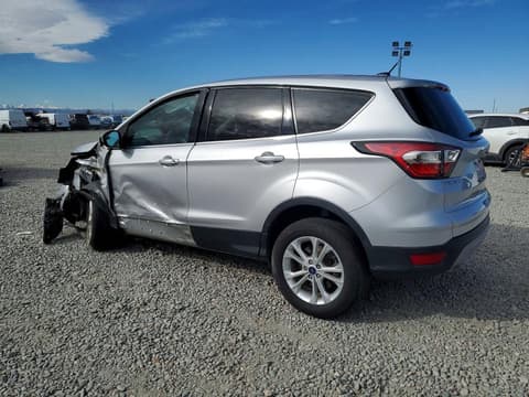 2017 Ford Escape, VIN 1FMCU9GD1HUB43568. Фото 2 з 6 з аукціону Copart. Каталог авто зі США OpenDataCar.