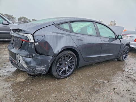 2025 Tesla Model 3, VIN 5YJ3E1EA9SF890864. Zdjęcie 3 z 6 z aukcji Copart. Katalog aut z USA OpenDataCar.