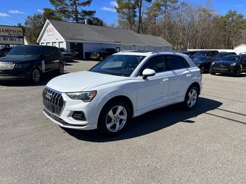 2020 Audi Q3, VIN WA1AECF34L1033827. Фото 2 из 6 с аукциона Copart. Каталог авто из США OpenDataCar.