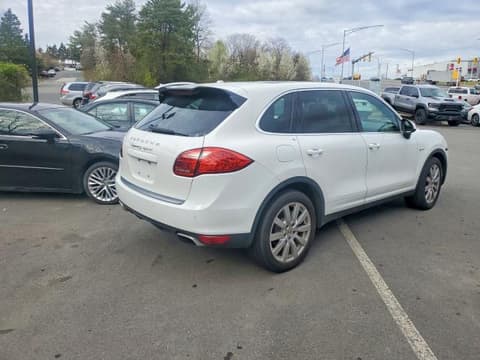 2012 Porsche Cayenne, VIN WP1AE2A28CLA92574. Фото 4 з 6 з аукціону Copart. Каталог авто зі США OpenDataCar.