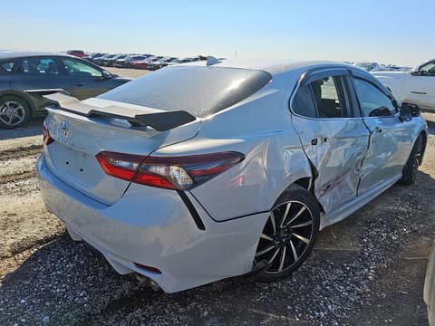 2022 Toyota Camry, VIN 4T1G11AK0NU034288. Фото 3 з 6 з аукціону Copart. Каталог авто зі США OpenDataCar.