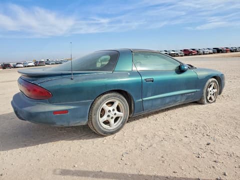 1997 Pontiac Firebird, VIN 2G2FS22K9V2208483. Фото 3 из 6 с аукциона Copart. Каталог авто из США OpenDataCar.