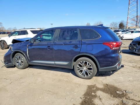 2018 Mitsubishi Outlander, VIN JA4AZ3A33JJ005235. Фото 2 з 6 з аукціону Copart. Каталог авто зі США OpenDataCar.