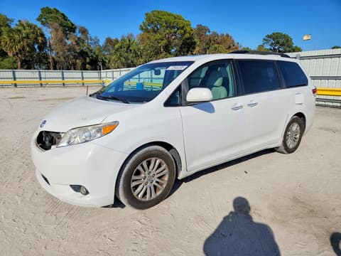 2013 Toyota Sienna, VIN 5TDYK3DC2DS317896. Photo 1 of 6 from Copart auction. OpenDataCar US salvage catalog.