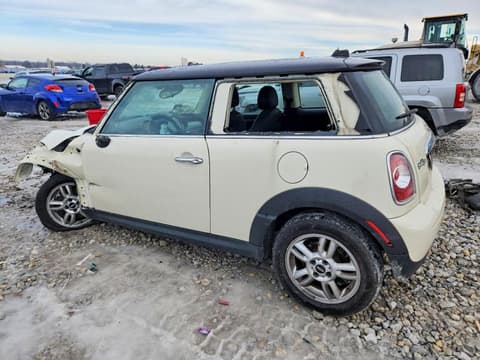 2013 Mini Cooper, VIN WMWSU3C53DT692486. Фото 2 з 6 з аукціону Copart. Каталог авто зі США OpenDataCar.