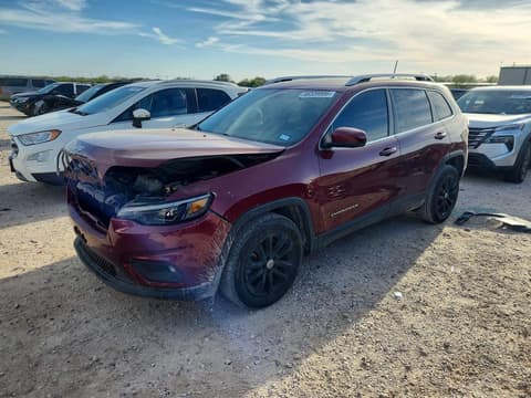 2019 Jeep Cherokee, VIN 1C4PJLLB2KD176246. Фото 1 з 6 з аукціону Copart. Каталог авто зі США OpenDataCar.