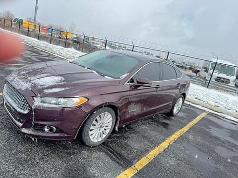 2013 Ford Fusion, VIN 3FA6P0LU5DR233484. Фото 2 з 6 з аукціону Copart. Каталог авто зі США OpenDataCar.