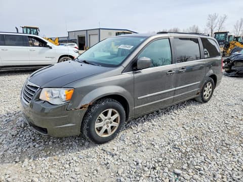 2010 Chrysler Town & Country, VIN 2A4RR5D16AR380802. Фото 1 из 6 с аукциона Copart. Каталог авто из США OpenDataCar.