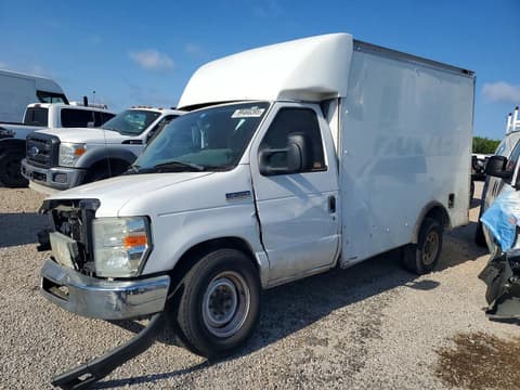 2013 Ford E-350, VIN 1FDWE3FL1DDA50673. Фото 1 з 6 з аукціону Copart. Каталог авто зі США OpenDataCar.
