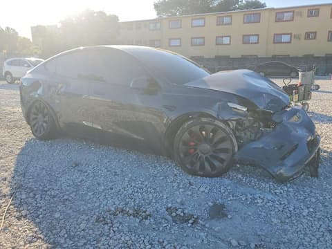 2022 Tesla Model Y, VIN 7SAYGDEF3NF445475. Фото 4 з 6 з аукціону Copart. Каталог авто зі США OpenDataCar.