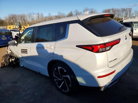2022 Mitsubishi Outlander, VIN JA4J4UA85NZ020682. Фото 2 з 6 з аукціону Copart. Каталог авто зі США OpenDataCar.