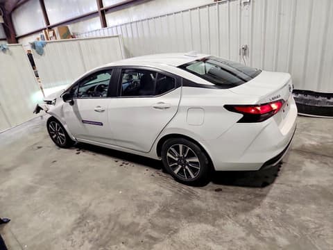 2025 Nissan Versa, VIN 3N1CN8EV9SL825559. Фото 2 з 6 з аукціону Copart. Каталог авто зі США OpenDataCar.