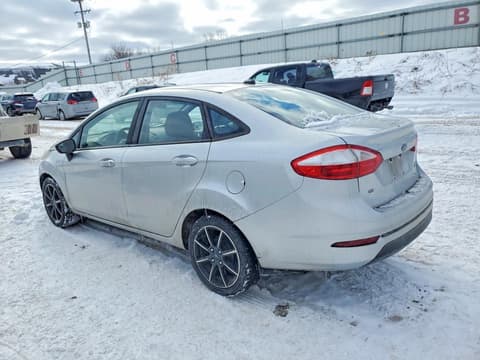 2015 Ford Fiesta, VIN 3FADP4BJ6FM203674. Фото 2 з 6 з аукціону Copart. Каталог авто зі США OpenDataCar.