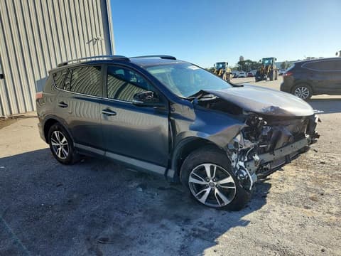 2018 Toyota RAV4, VIN 2T3WFREV8JW499144. Фото 4 из 6 с аукциона Copart. Каталог авто из США OpenDataCar.