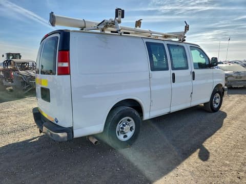 2014 Chevrolet Express 2500, VIN 1GCWGFCB7E1135953. Фото 3 з 6 з аукціону Copart. Каталог авто зі США OpenDataCar.
