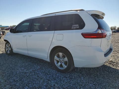 2016 Toyota Sienna, VIN 5TDKK3DC1GS717488. Фото 2 з 6 з аукціону Copart. Каталог авто зі США OpenDataCar.