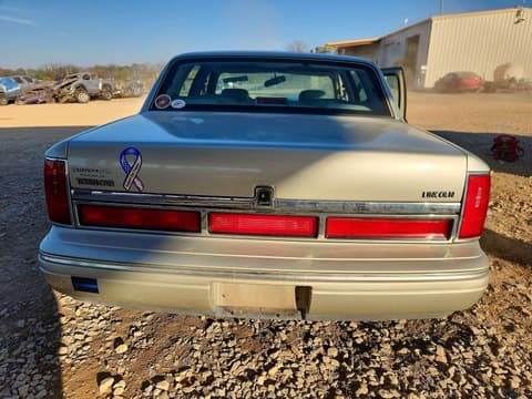 1997 Lincoln Town Car, VIN 1LNLM82W6VY745423. Photo 6 of 6 from Copart auction. OpenDataCar US salvage catalog.