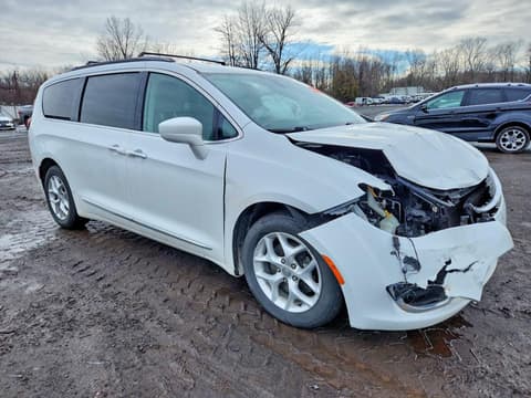 2017 Chrysler Pacifica, VIN 2C4RC1BG3HR623080. Фото 4 з 6 з аукціону Copart. Каталог авто зі США OpenDataCar.