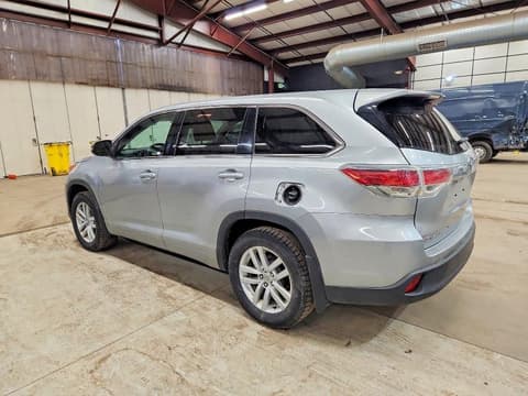 2015 Toyota Highlander, VIN 5TDBKRFH7FS184735. Фото 2 из 6 с аукциона Copart. Каталог авто из США OpenDataCar.