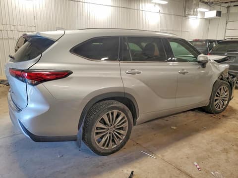 2021 Toyota Highlander, VIN 5TDFZRBH3MS109675. Фото 3 з 6 з аукціону Copart. Каталог авто зі США OpenDataCar.