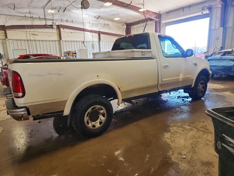 2000 Ford F-150 Lightning, VIN 1FTPF18L4YNA24463. Фото 3 з 6 з аукціону Copart. Каталог авто зі США OpenDataCar.