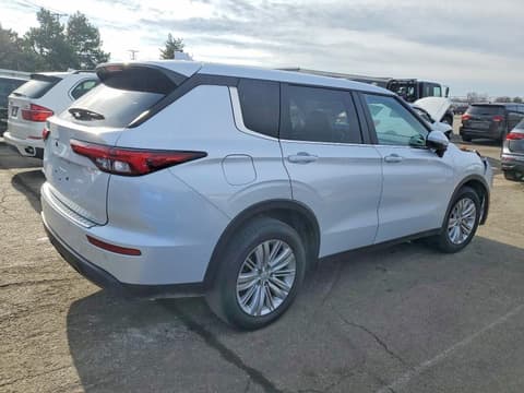 2024 Mitsubishi Outlander, VIN JA4J3UA82RZ074529. Photo 3 of 6 from Copart auction. OpenDataCar US salvage catalog.