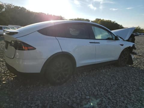2024 Tesla Model X, VIN 7SAXCBE54RF459703. Фото 3 з 6 з аукціону Copart. Каталог авто зі США OpenDataCar.
