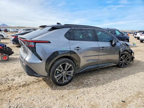 2023 Toyota BZ4X, VIN JTMABACA1PA010680. Фото 3 з 6 з аукціону Copart. Каталог авто зі США OpenDataCar.