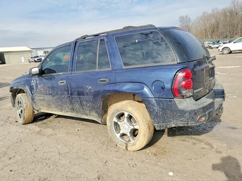 2007 Chevrolet Trailblazer, VIN 1GNDS13S772142138. Фото 2 з 6 з аукціону Copart. Каталог авто зі США OpenDataCar.
