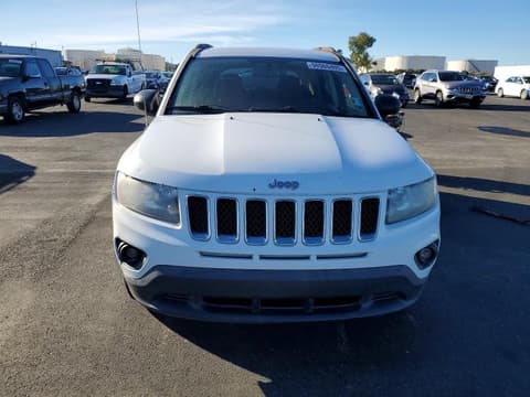2016 Jeep Compass, VIN 1C4NJCBA2GD705170. Фото 5 з 6 з аукціону Copart. Каталог авто зі США OpenDataCar.
