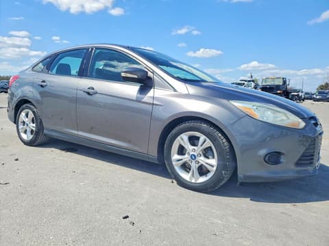 2014 Ford Focus, VIN 1FADP3F22EL288185. Фото 4 з 6 з аукціону Copart. Каталог авто зі США OpenDataCar.