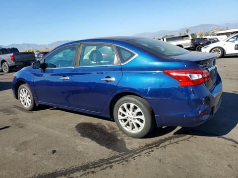 2018 Nissan Sentra, VIN 3N1AB7AP1JY216047. Фото 2 з 6 з аукціону Copart. Каталог авто зі США OpenDataCar.