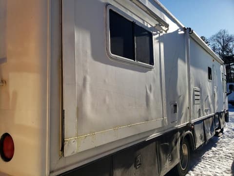 2003 Ford F-550 Super Duty, VIN 1FCNF53SX30A05239. Фото 4 з 6 з аукціону Copart. Каталог авто зі США OpenDataCar.